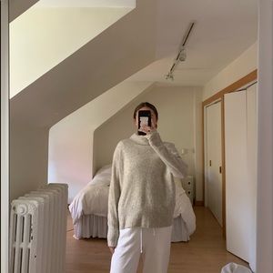 Community Plutarch Sweater